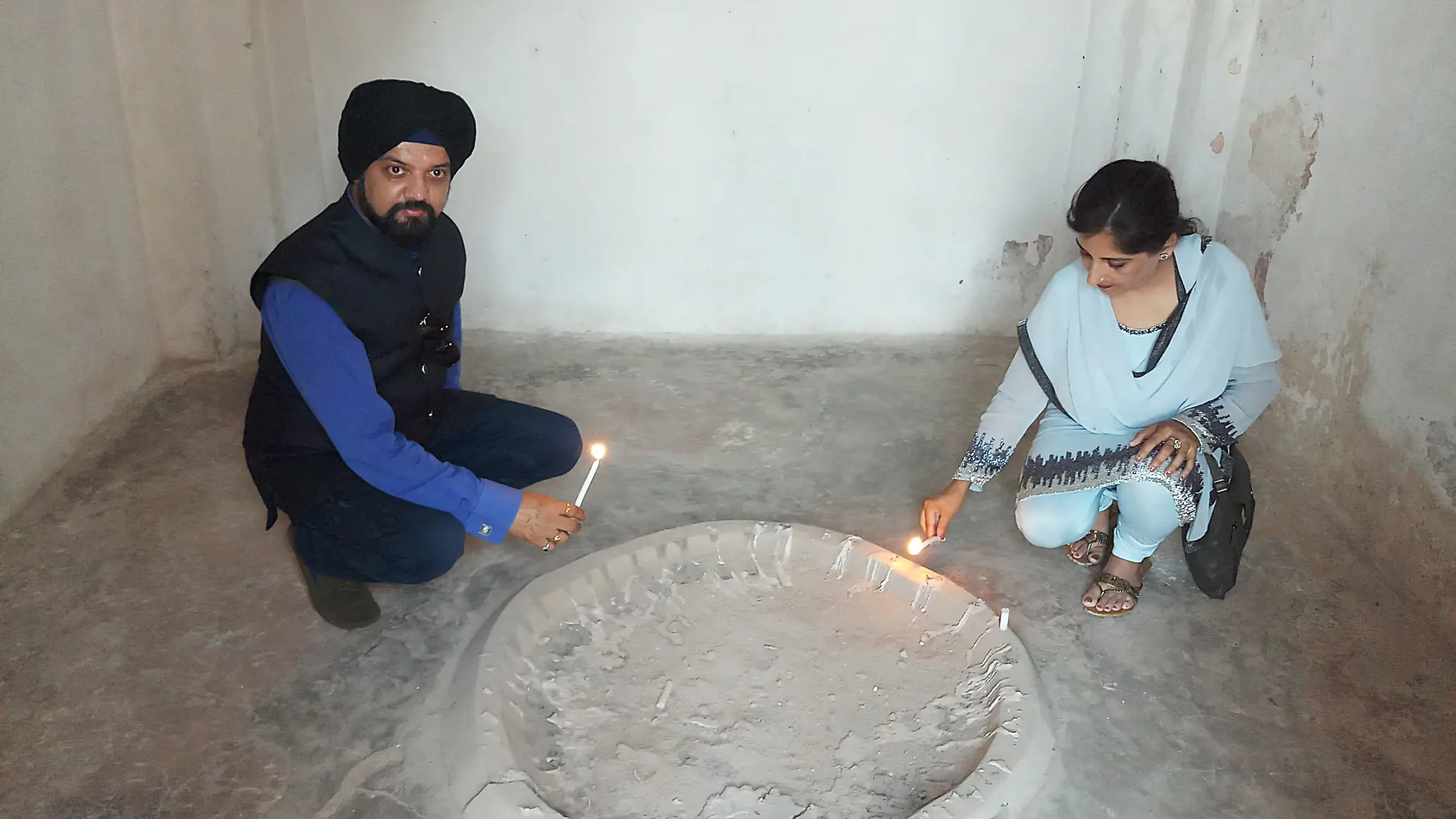 Bobby Singh Bansal Sikh Historian and author at Samadhi of Hari Singh Nalwa at Jamrud in Khyber Pass